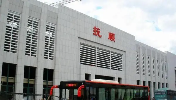 東莞到撫順電動車托運-東莞到撫順摩托車郵寄專線-紅酒托運